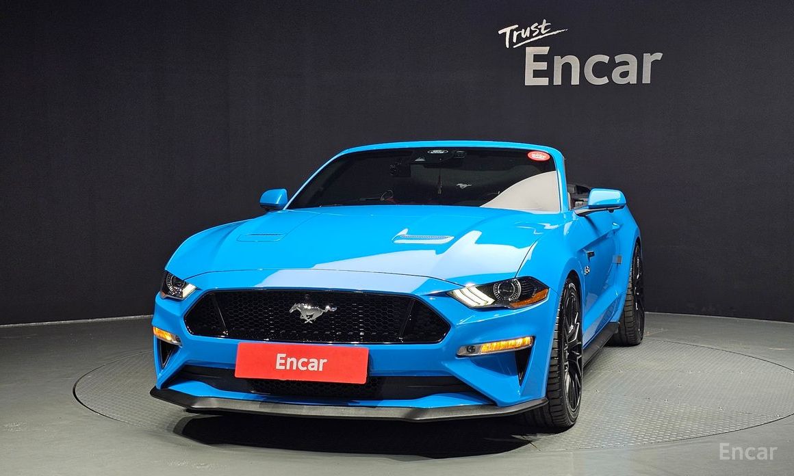 Ford Mustang GT Convertible №4