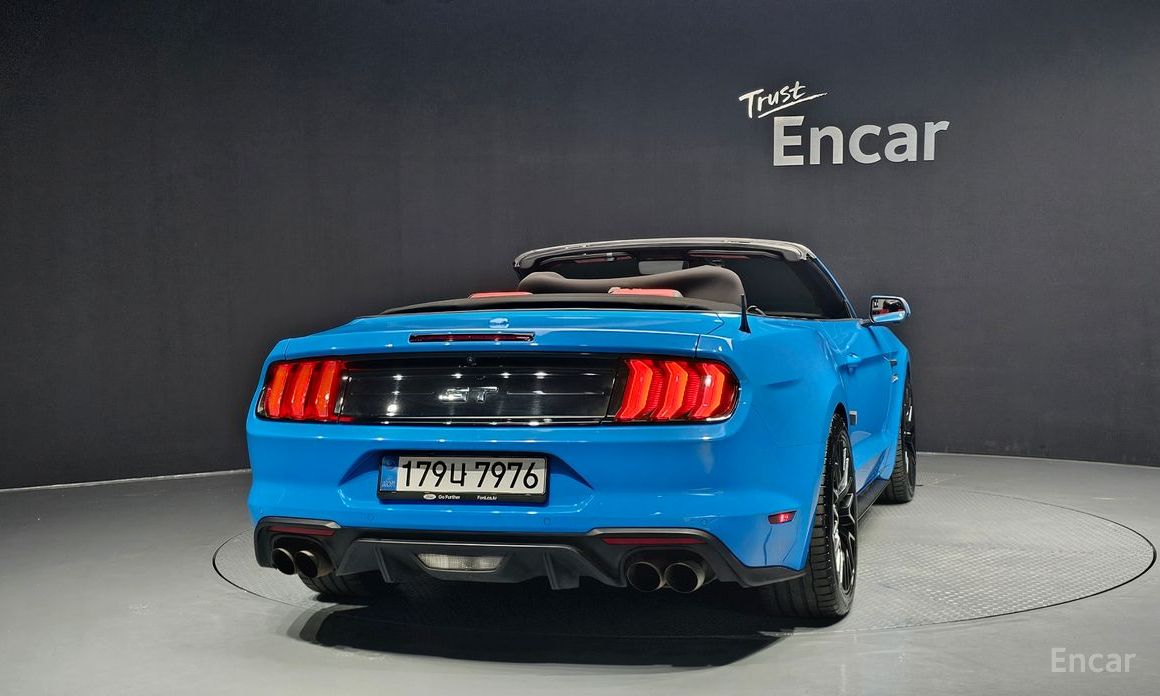 Ford Mustang GT Convertible №5