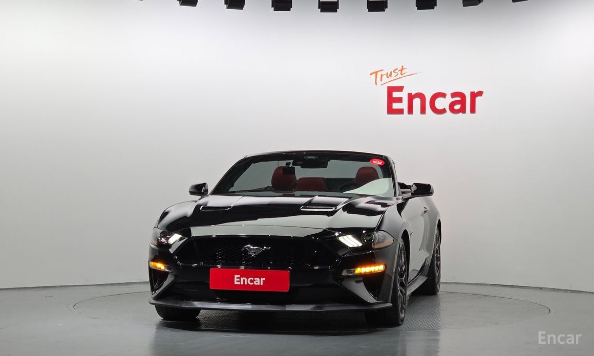 Mustang GT Convertible 4