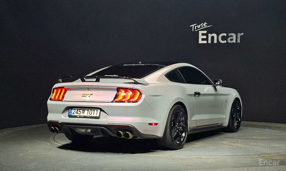 Mustang GT Coupe 3