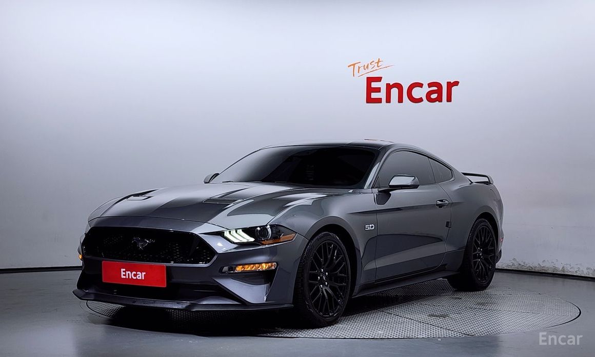Mustang GT Coupe 2