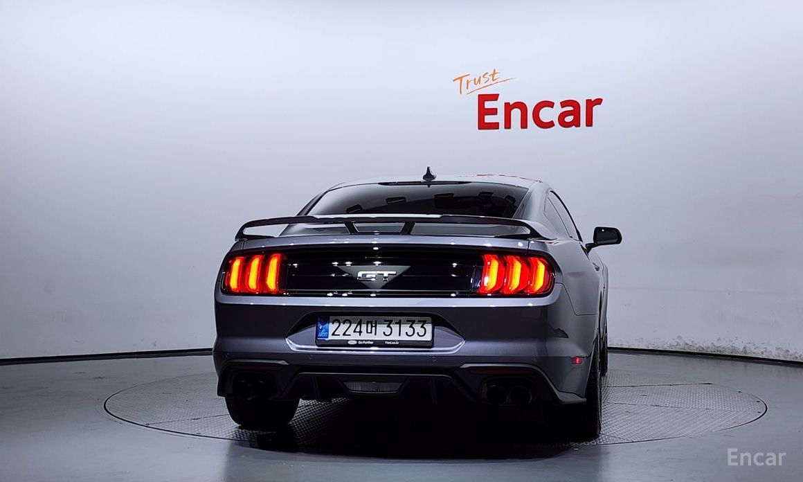 Mustang GT Coupe 5