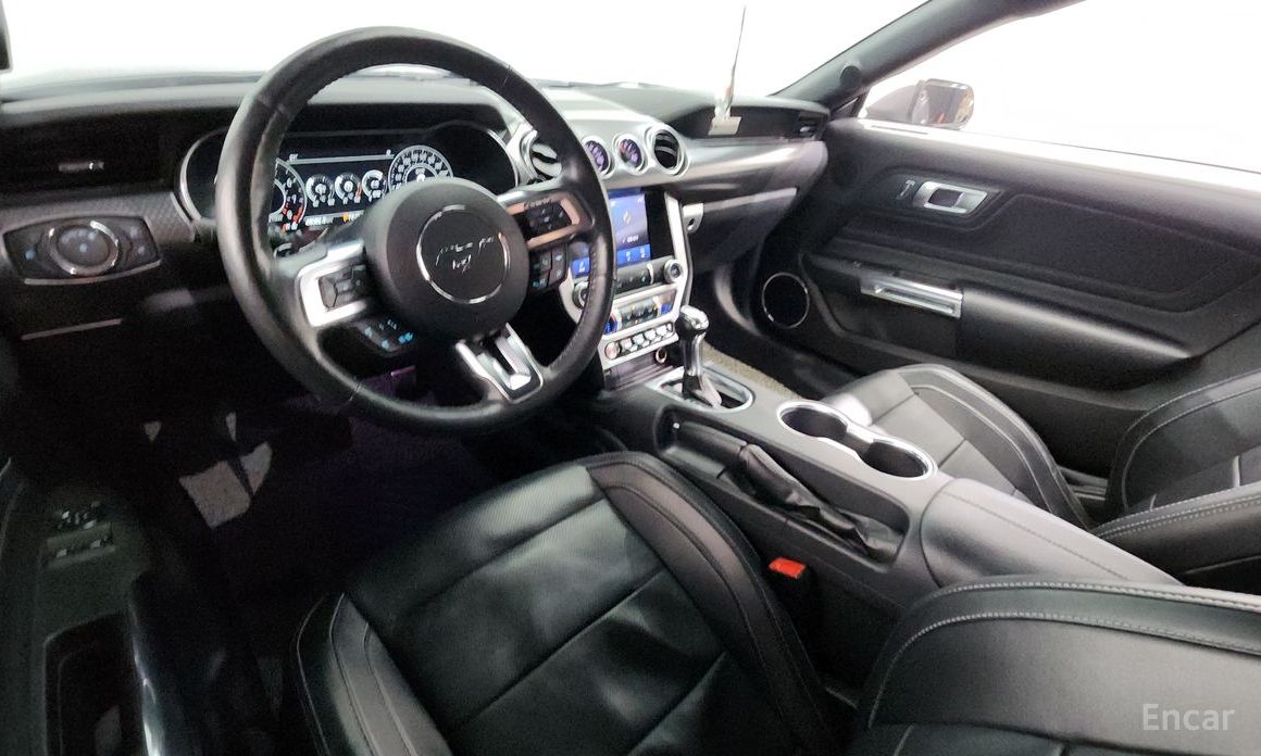 Mustang GT Coupe 8