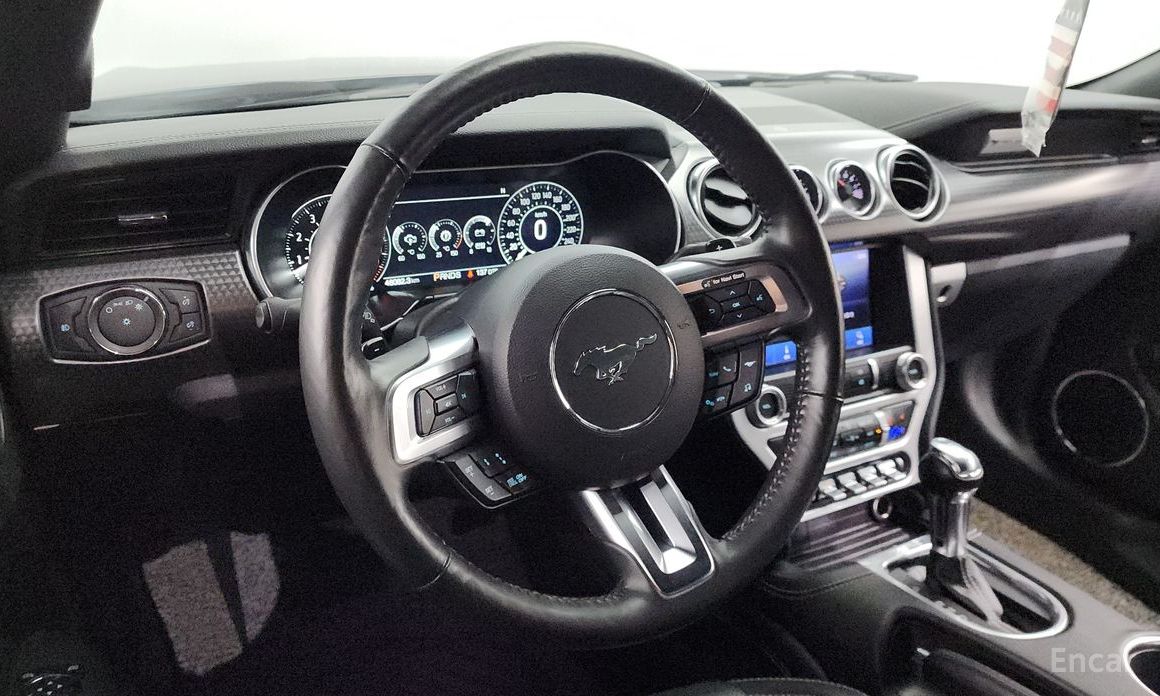 Mustang GT Coupe 14