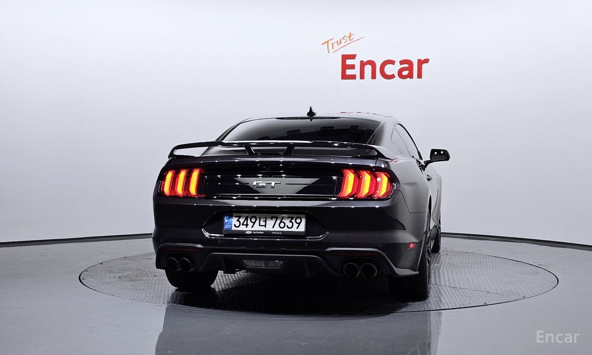 Mustang GT Coupe 5