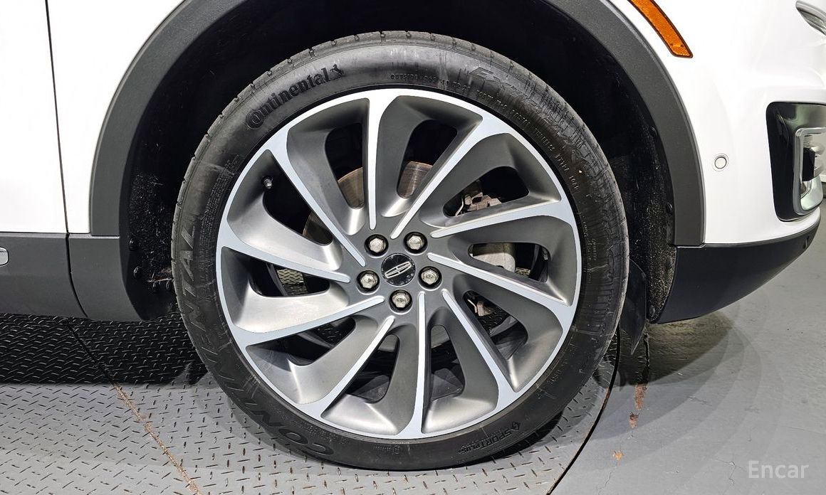 Nautilus 1st Generation 2. 7 202A AWD 6
