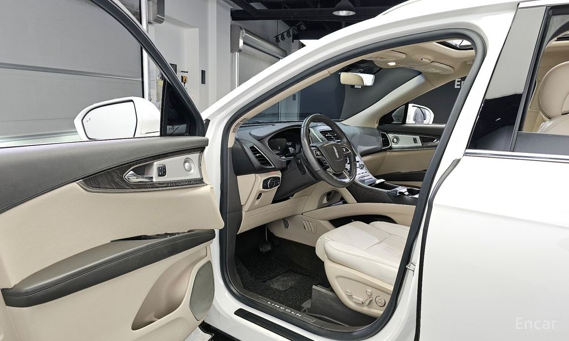 Nautilus 1st Generation 2. 7 202A AWD 11