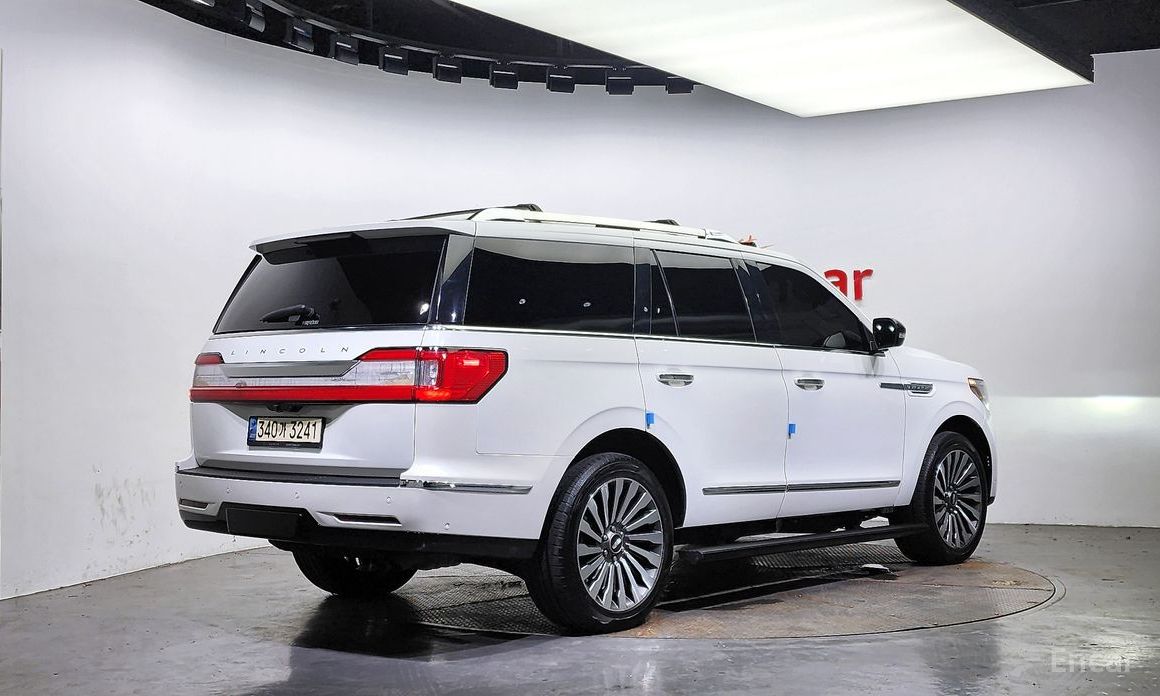 Navigator 4th Generation 3.5L 3
