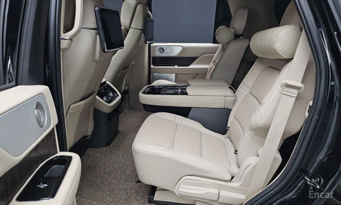 Navigator 4th Generation 3.5L 13