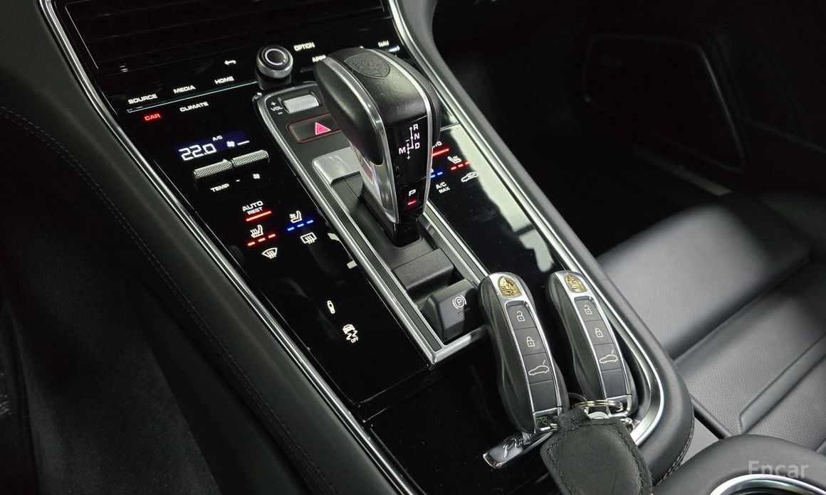Panamera (971) 2.9 AWD Executive 10