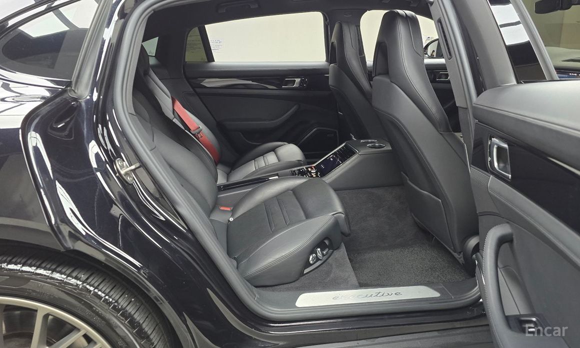 Panamera (971) 2.9 AWD Executive 13