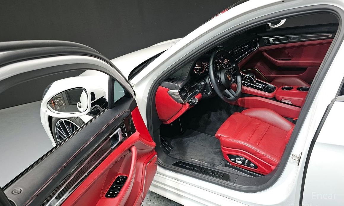 Panamera (971) 4.0 GTS 11