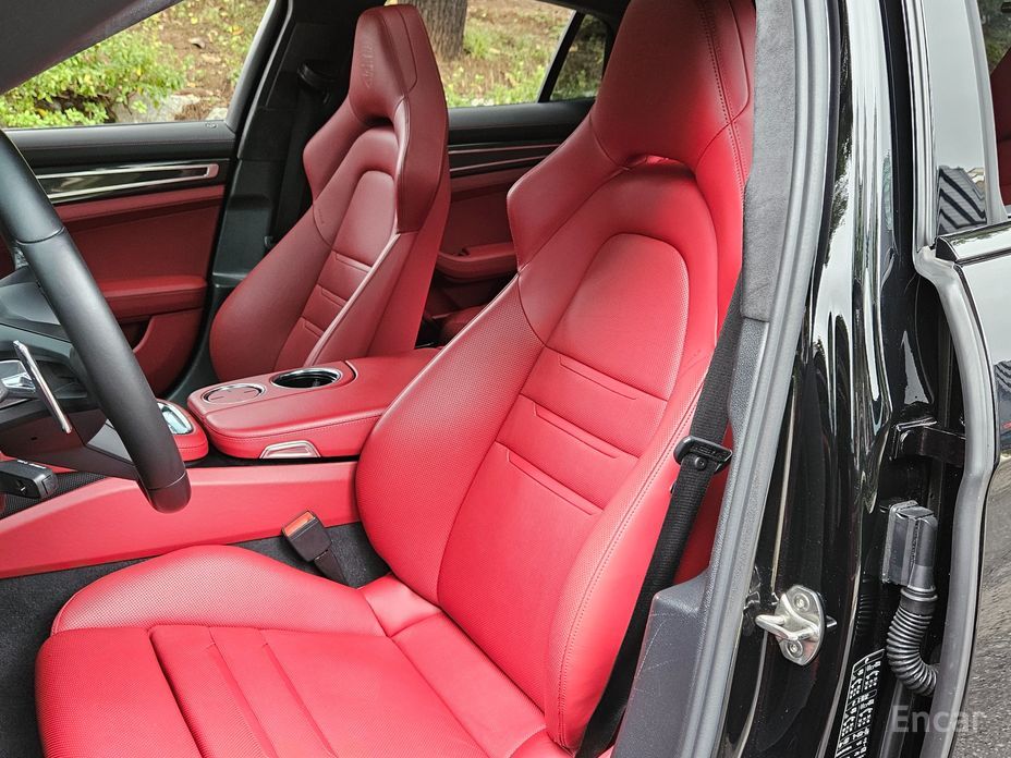 Panamera (971) 4.0 GTS 11