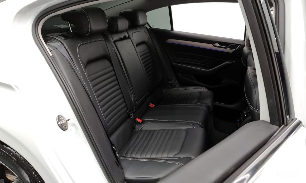 Passat GT (B8) 2.0 TDI Prestige 13