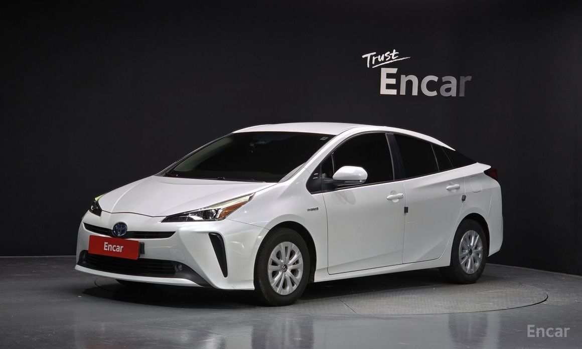 Toyota Prius 4th Generation 1.8 №2