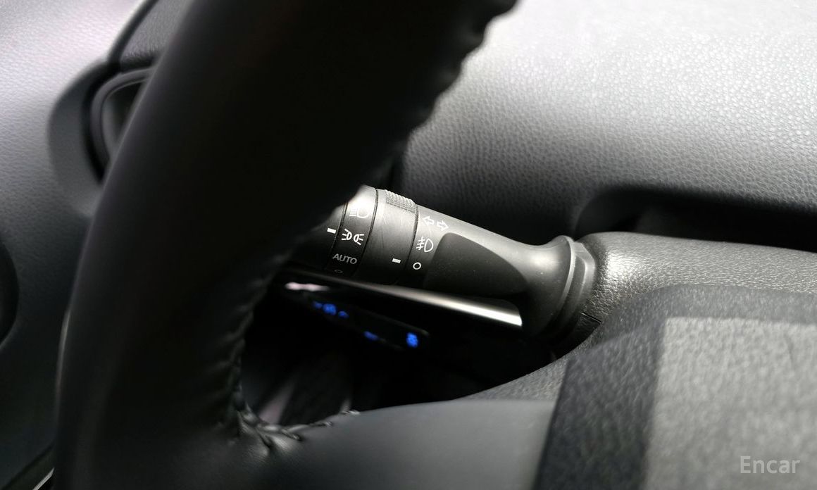 Toyota Prius 4th Generation 1.8 №17