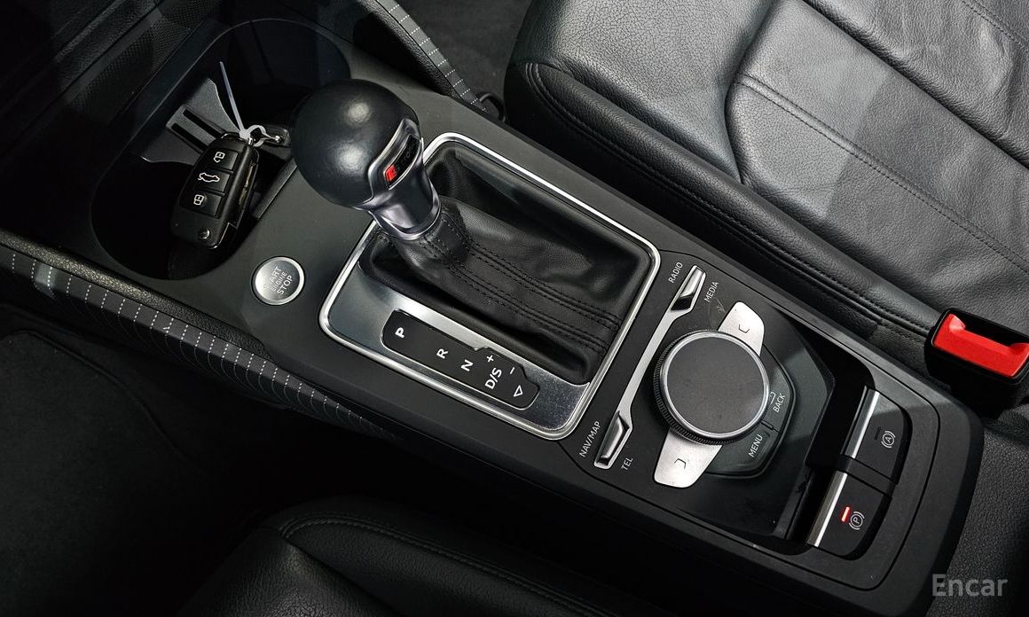 Audi Q235 TDI Premium №10