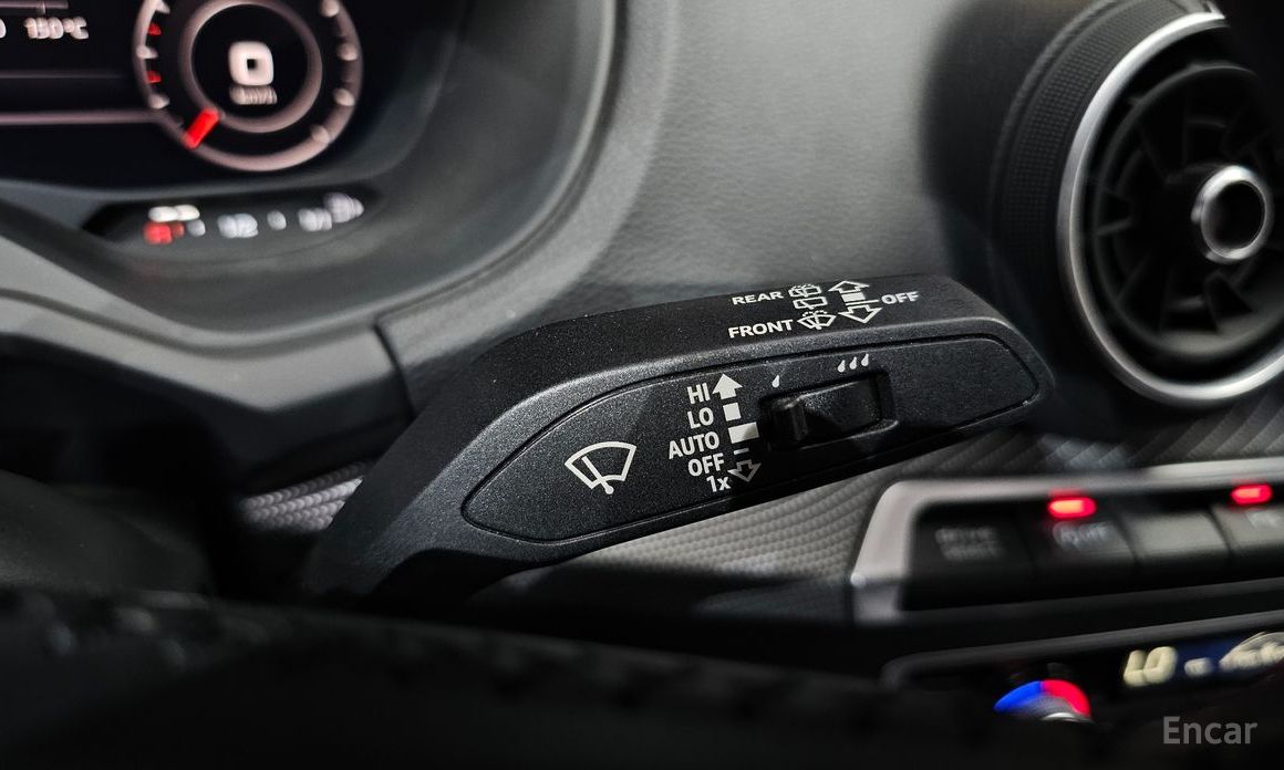 Audi Q235 TDI Premium №17
