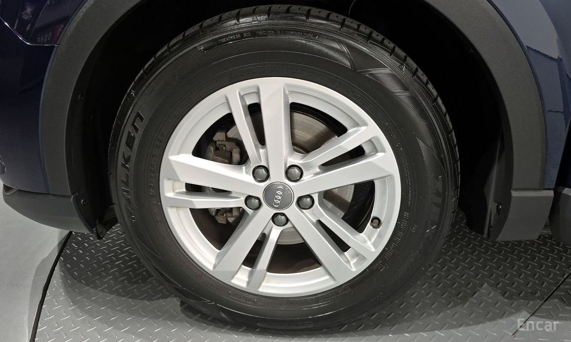Audi Q3 (F3)35 TDI №6