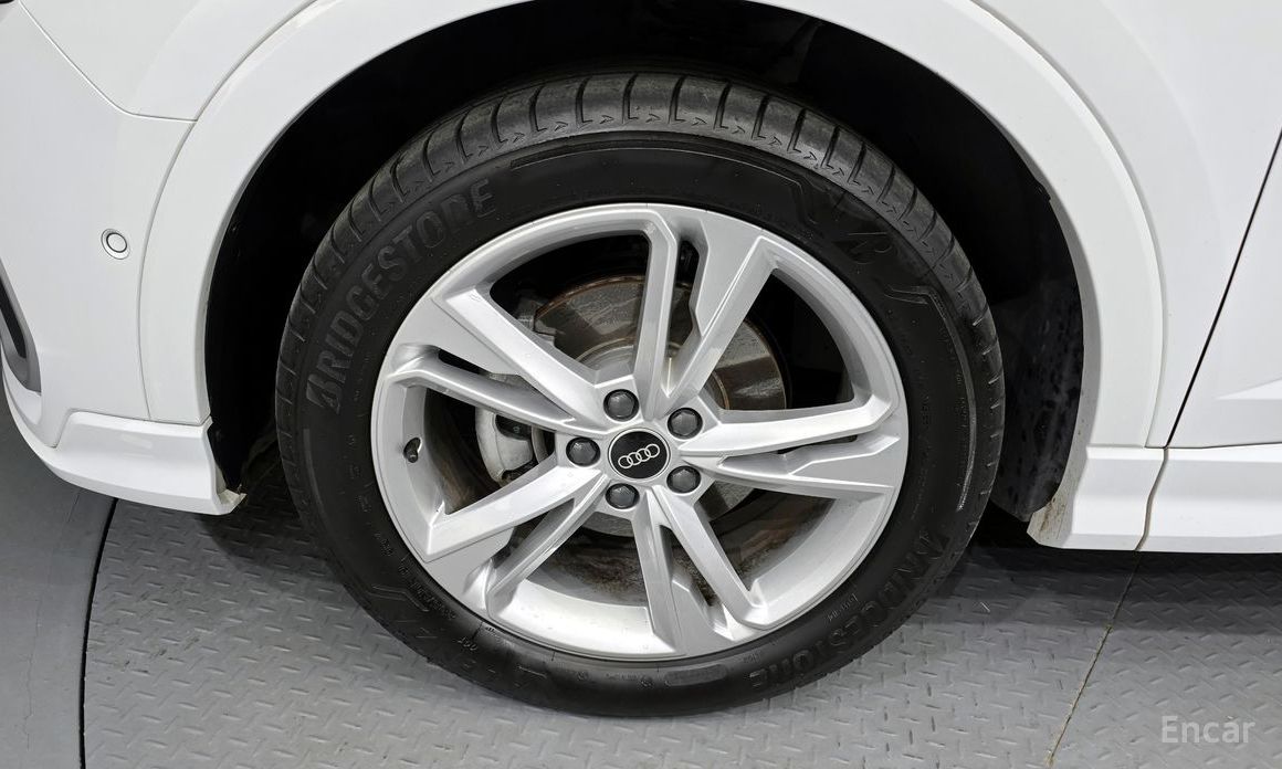 Audi Q3 (F3)35 TDI Premium Sportback №6