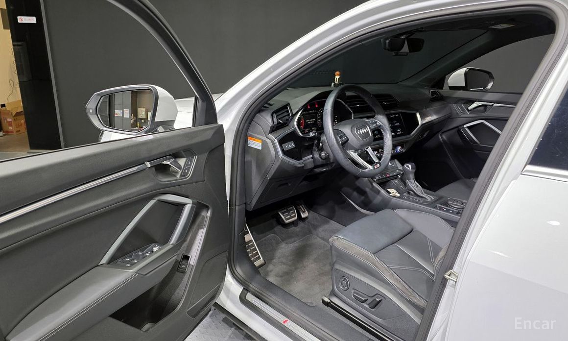 Audi Q3 (F3)35 TDI Premium Sportback №11