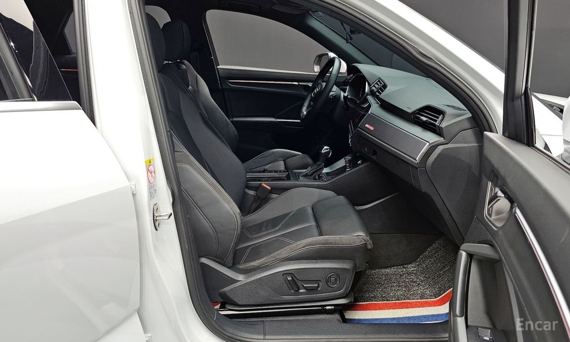 Audi Q3 (F3)35 TDI Premium Sportback №12