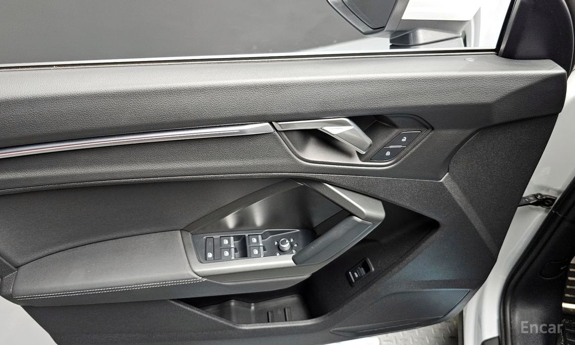 Audi Q3 (F3)35 TDI Premium Sportback №18