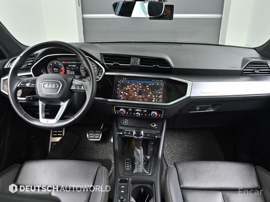 Q3 (F3)35 TDI Quattro Premium Sportback 8