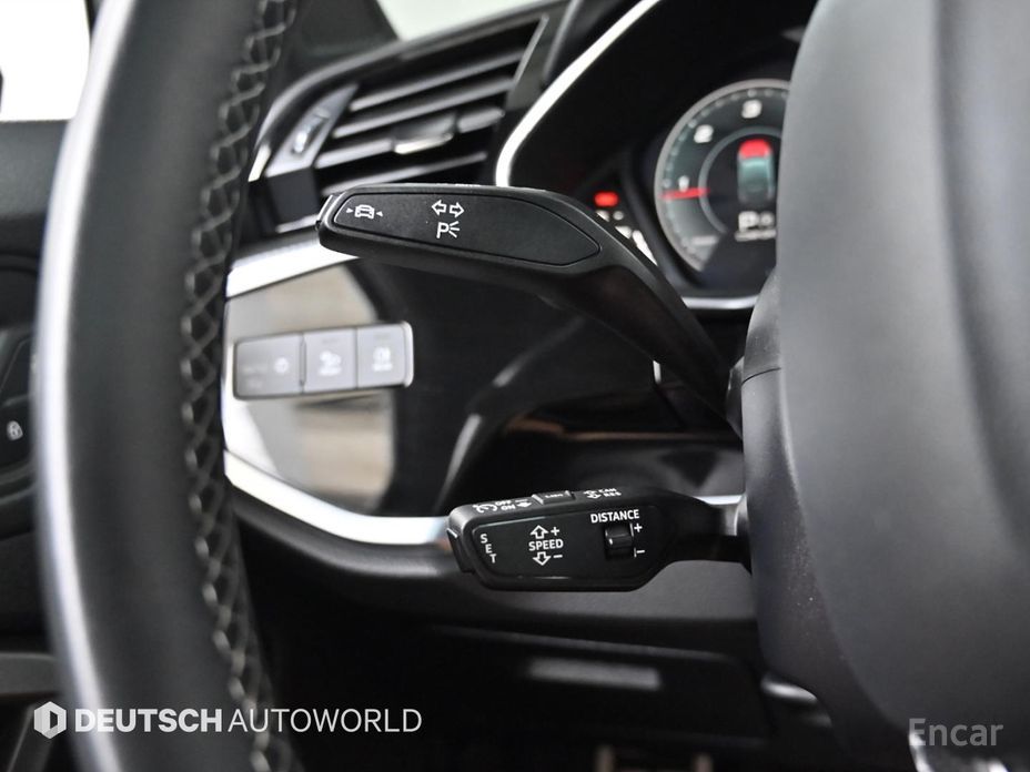 Q3 (F3)35 TDI Quattro Premium Sportback 17