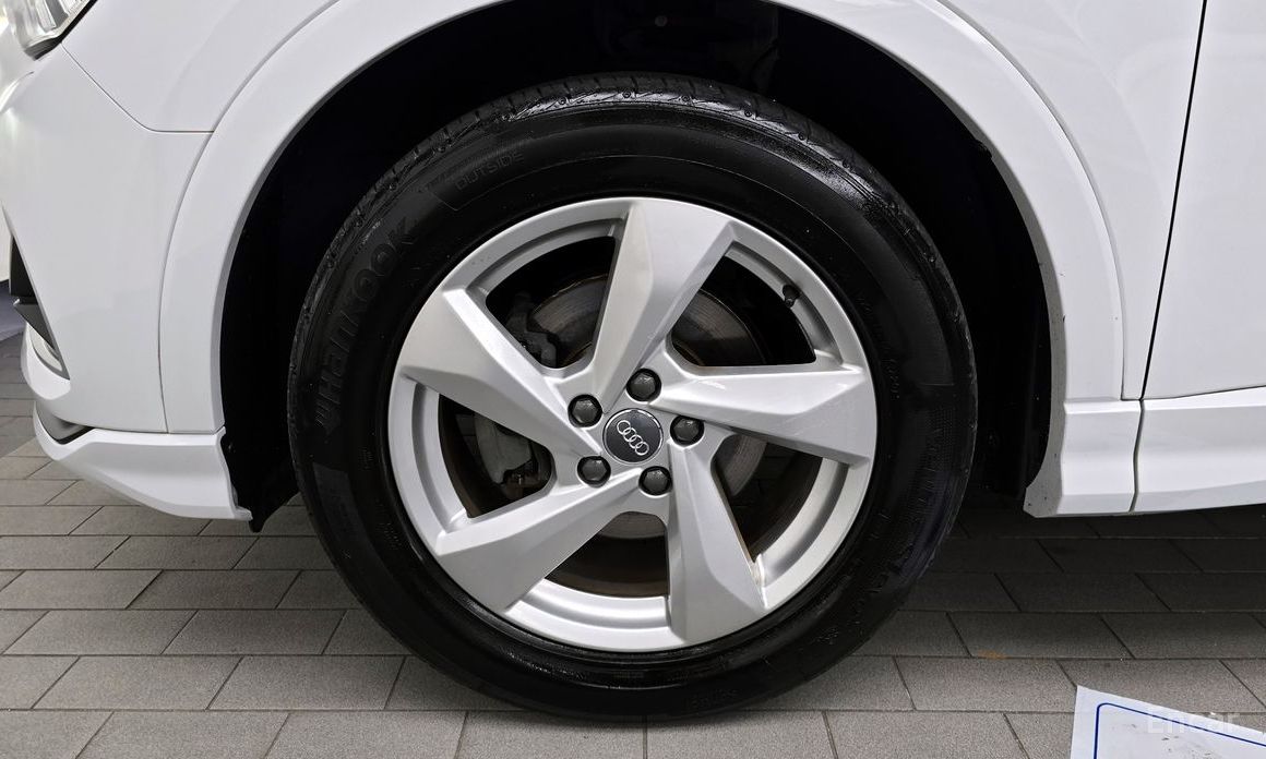 Audi Q3 (F3) 35 TDI Premium №6