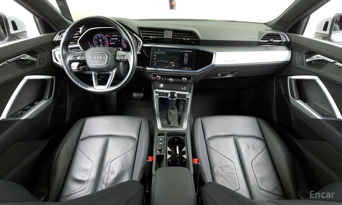 Audi Q3 (F3) 35 TDI Premium №8