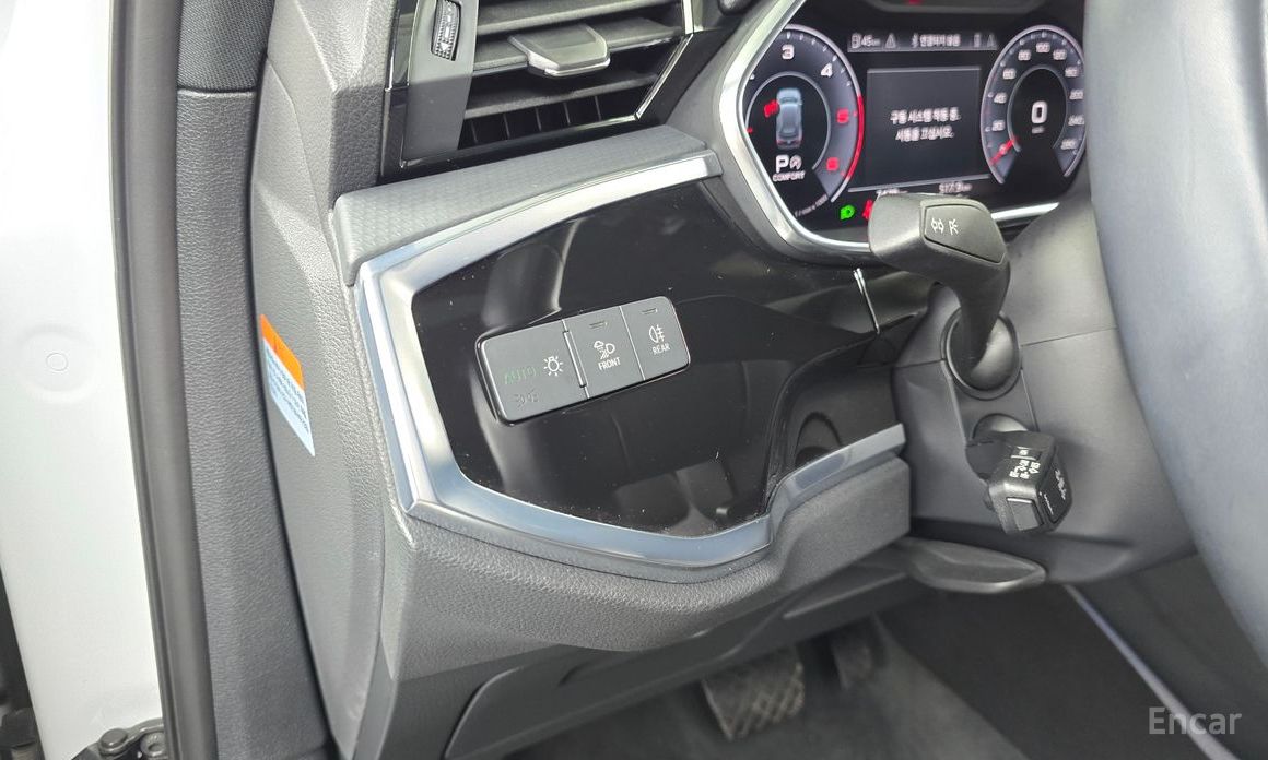 Audi Q3 (F3) 35 TDI Premium №18