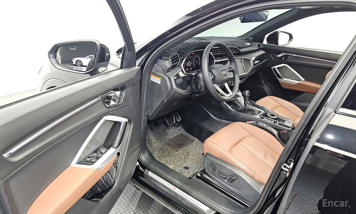 Audi Q3 (F3) 35 TDI Quattro Premium №11