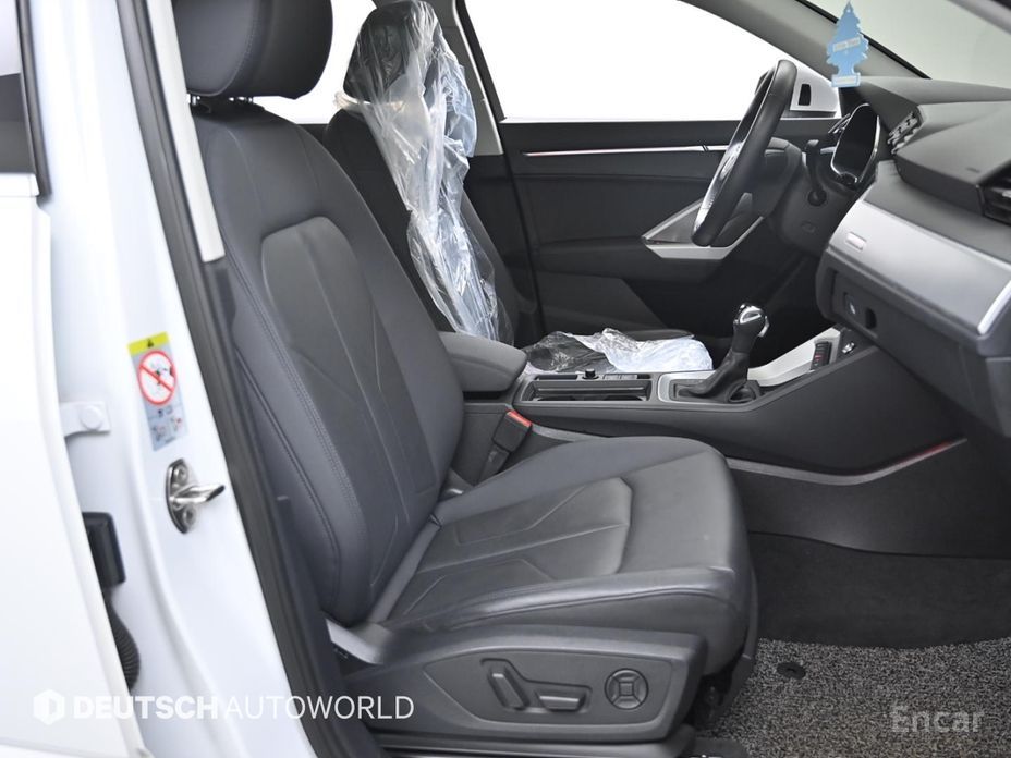 Q3 (F3) 35 TDI Sportback 11