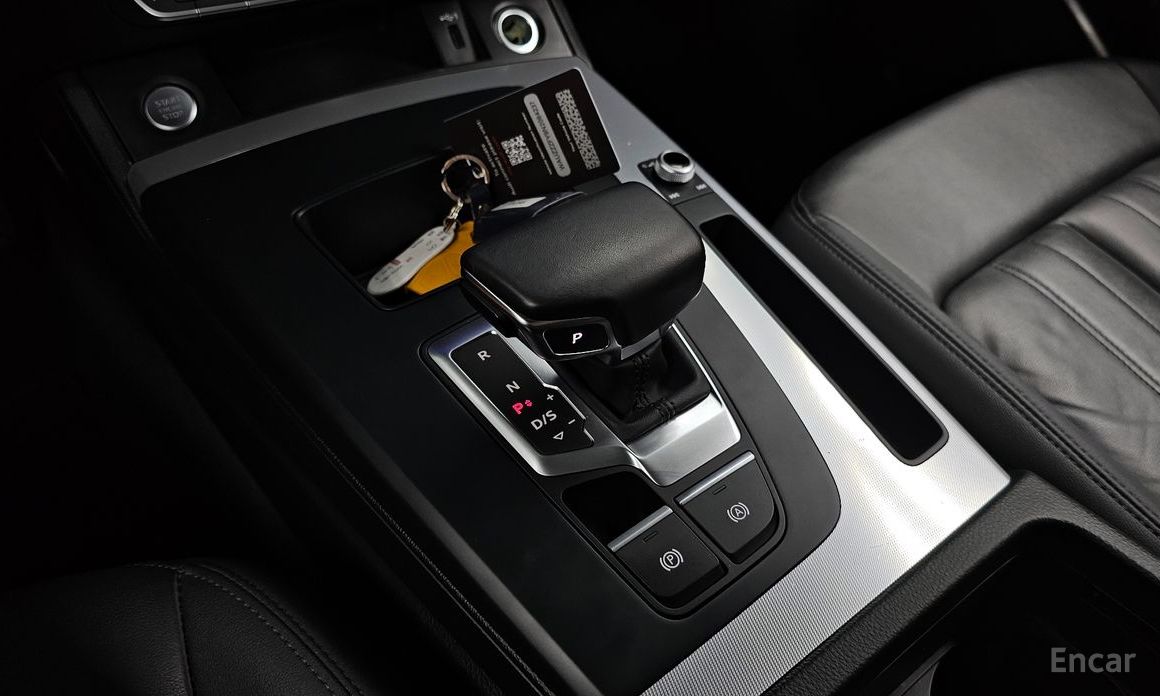 Q5 (FY)40 TDI Quattro 10