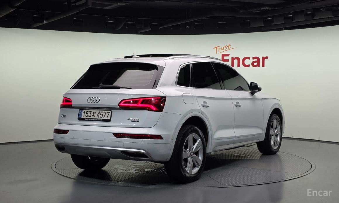 Q5 (FY)40 TDI Quattro Premium 3
