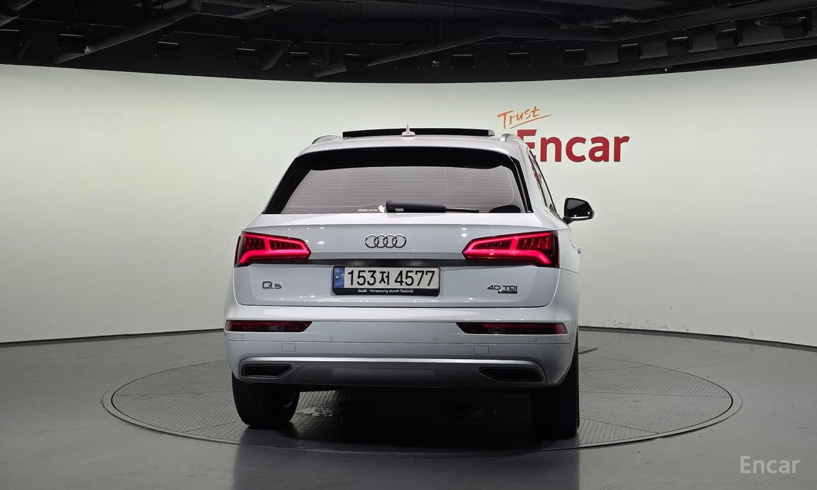 Q5 (FY)40 TDI Quattro Premium 5