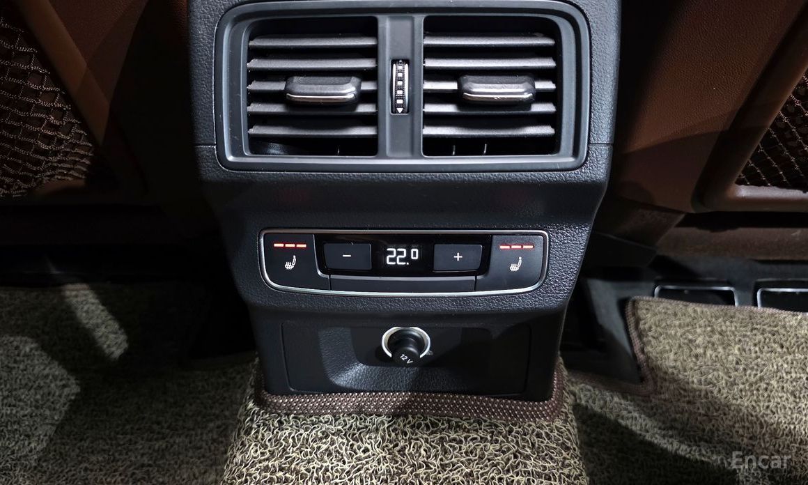 Q5 (FY)40 TDI Quattro Premium 18