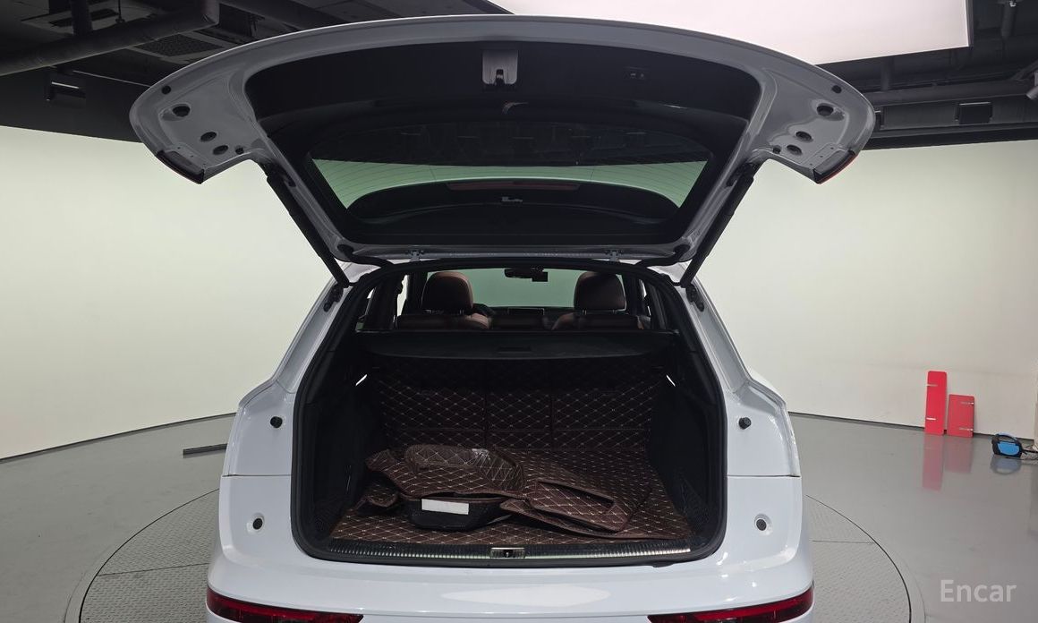 Q5 (FY)40 TDI Quattro Premium 21