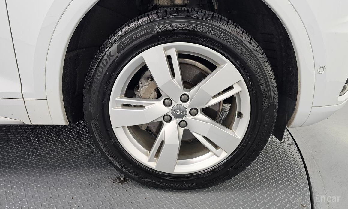 Audi Q5 (FY)40 TDI Quattro Premium №6