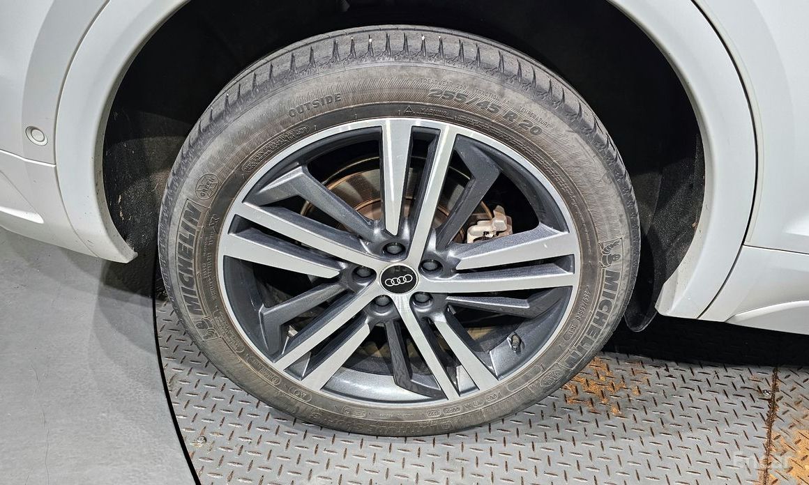 Audi Q5 (FY)40 TDI Quattro Premium №6
