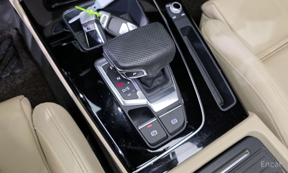 Audi Q5 (FY)40 TDI Quattro Premium №10