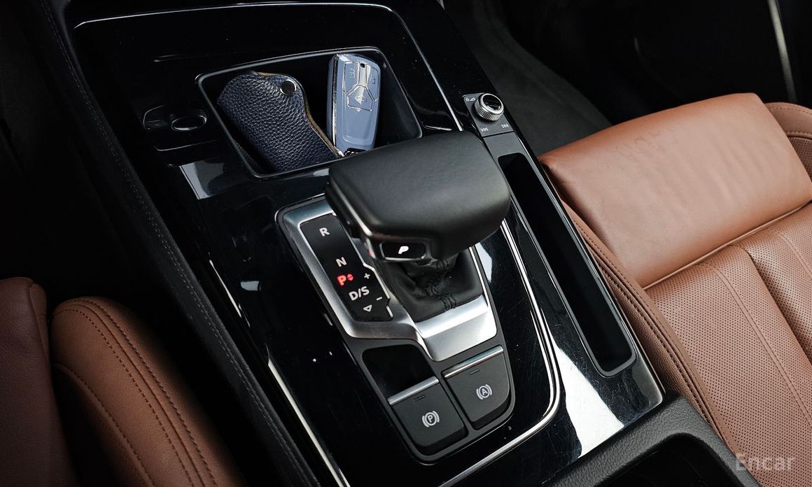 Q5 (FY)40 TDI Quattro Premium 10