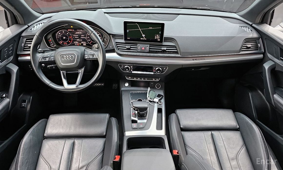 Q5 (FY)40 TDI Quattro Premium 8