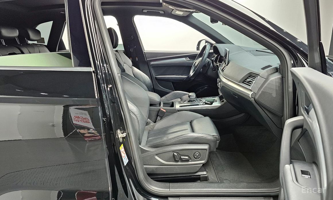 Q5 (FY)40 TDI Quattro Premium 11