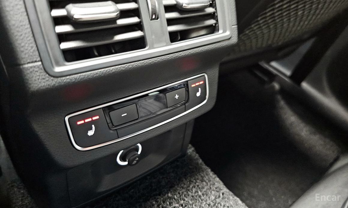 Q5 (FY)40 TDI Quattro Premium 18