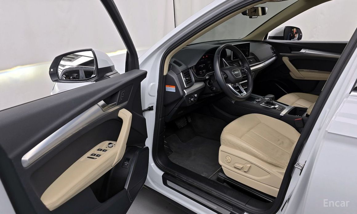 Q5 (FY)45 TFSI Quattro 11