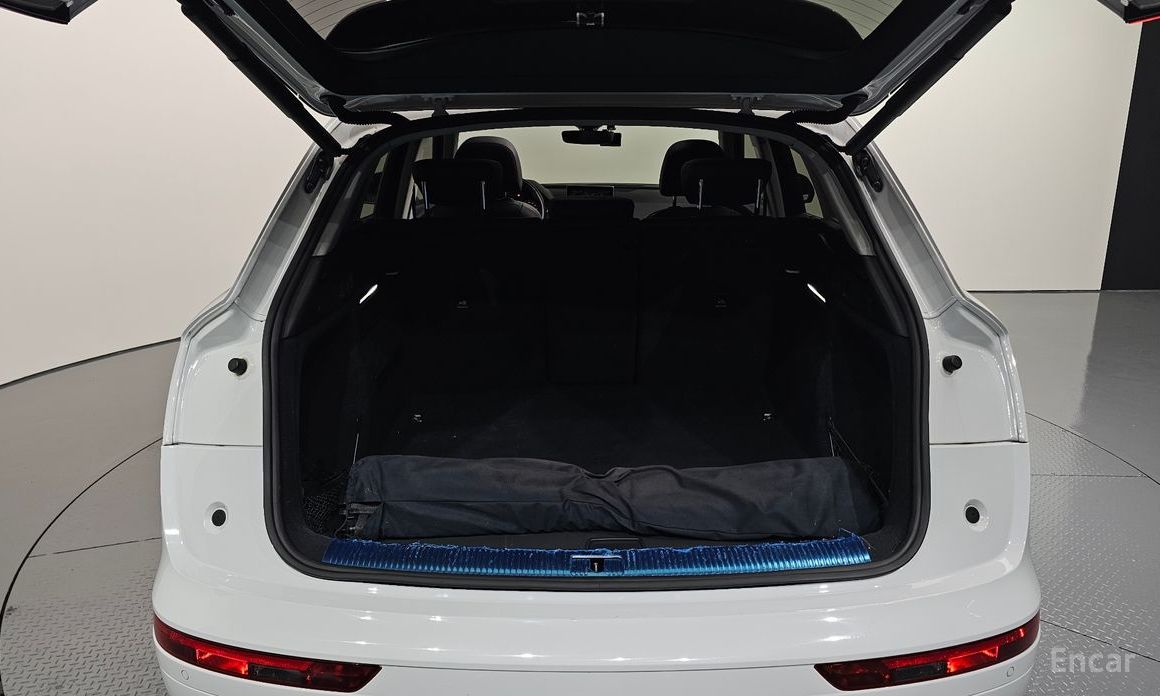 Audi Q5 (FY)45 TFSI Quattro №21