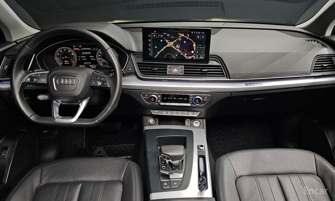 Q5 (FY)45 TFSI Quattro 8