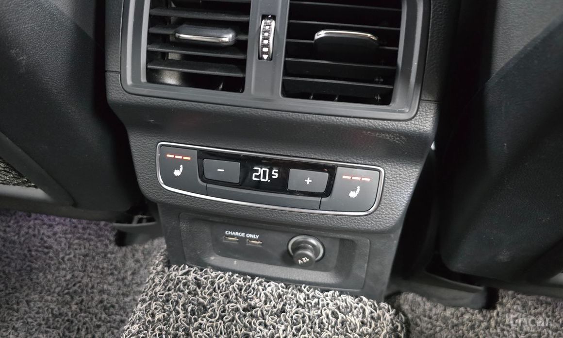 Q5 (FY)45 TFSI Quattro 19